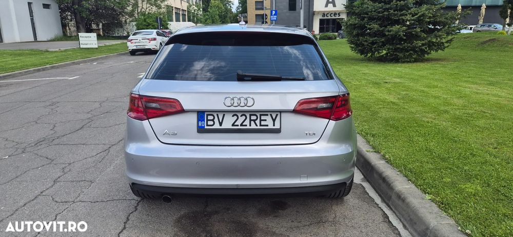 Audi A3 Sportback 1.6 TDI S tronic sport - 7