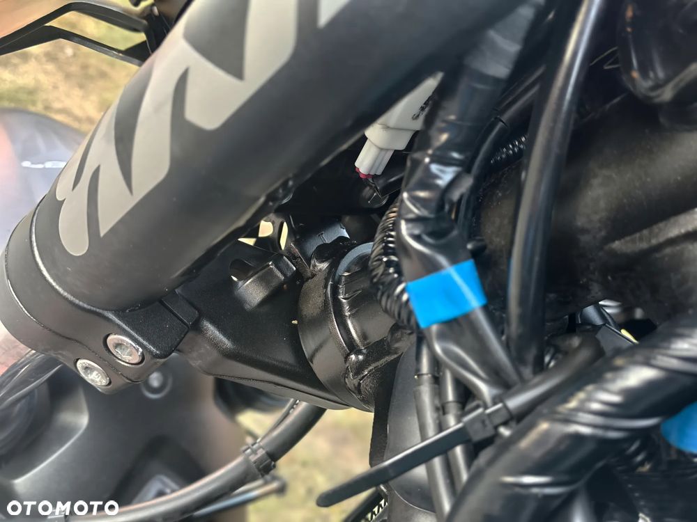 Yamaha MT - 30