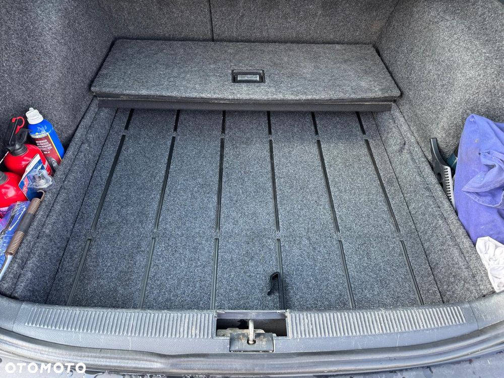 Skoda Octavia 2.0 Ambiente - 16