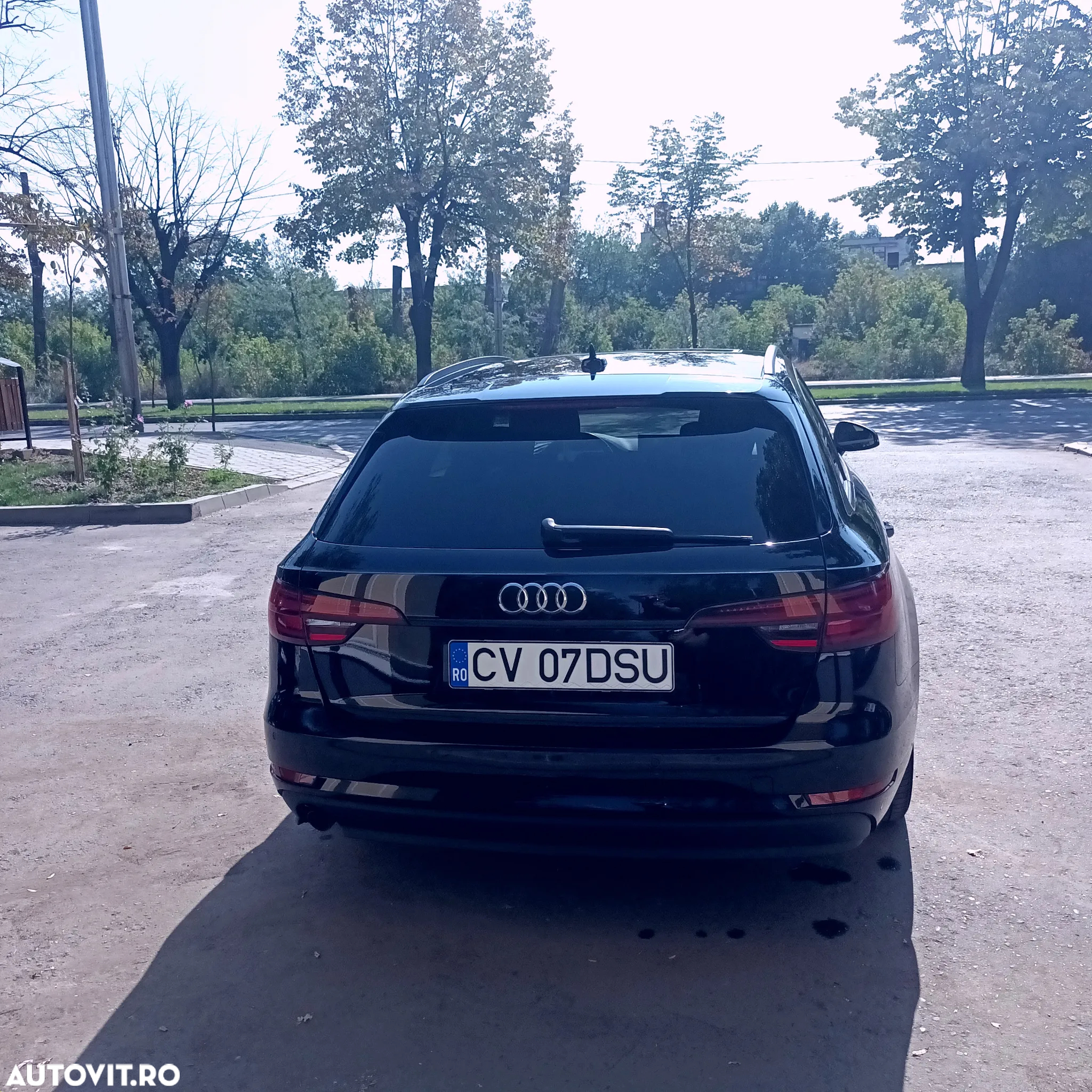 Audi A4 Avant 2.0 TDI S tronic - 10