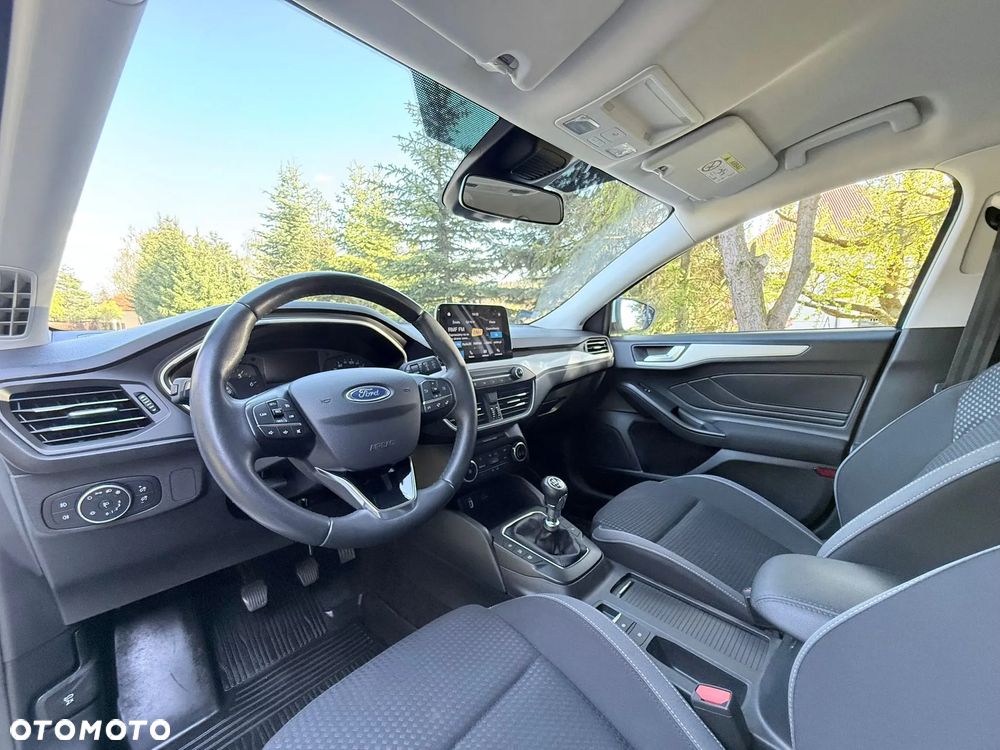 Ford Focus 1.0 EcoBoost Titanium - 17