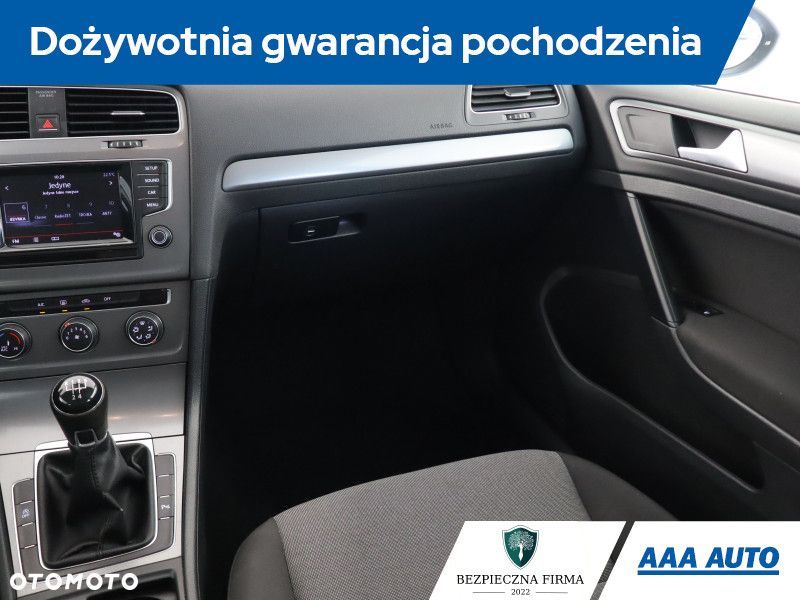 Volkswagen Golf Variant - 10
