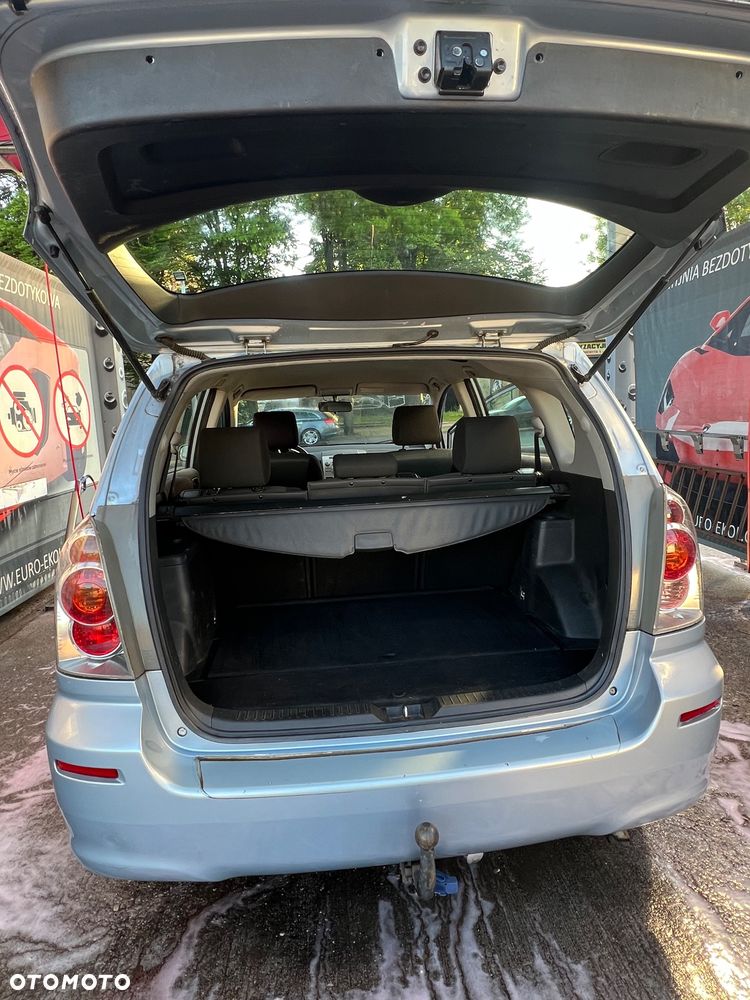 Toyota Corolla Verso - 7