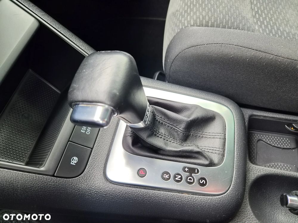 Volkswagen Golf Plus 1.6 DSG Team - 18