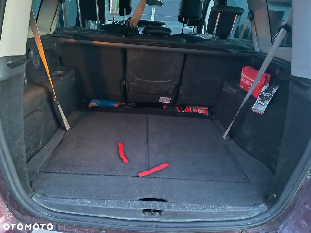 Renault Grand Scenic dCi 110 FAP EDC Bose Edition - 10