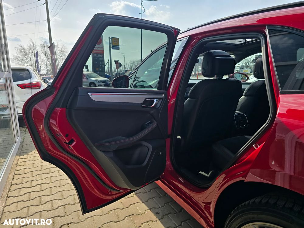 Porsche Macan GTS PDK - 16