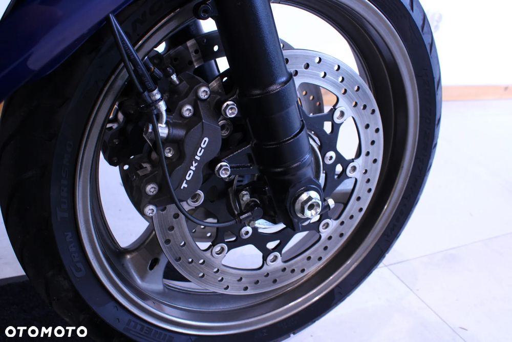 Suzuki GSX - 31
