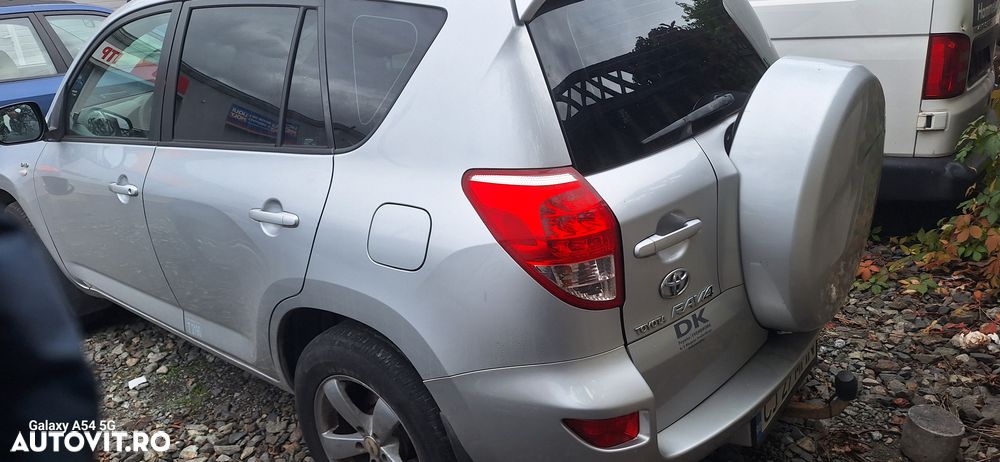 Toyota RAV4 2.2 D-4D 4x4 - 3
