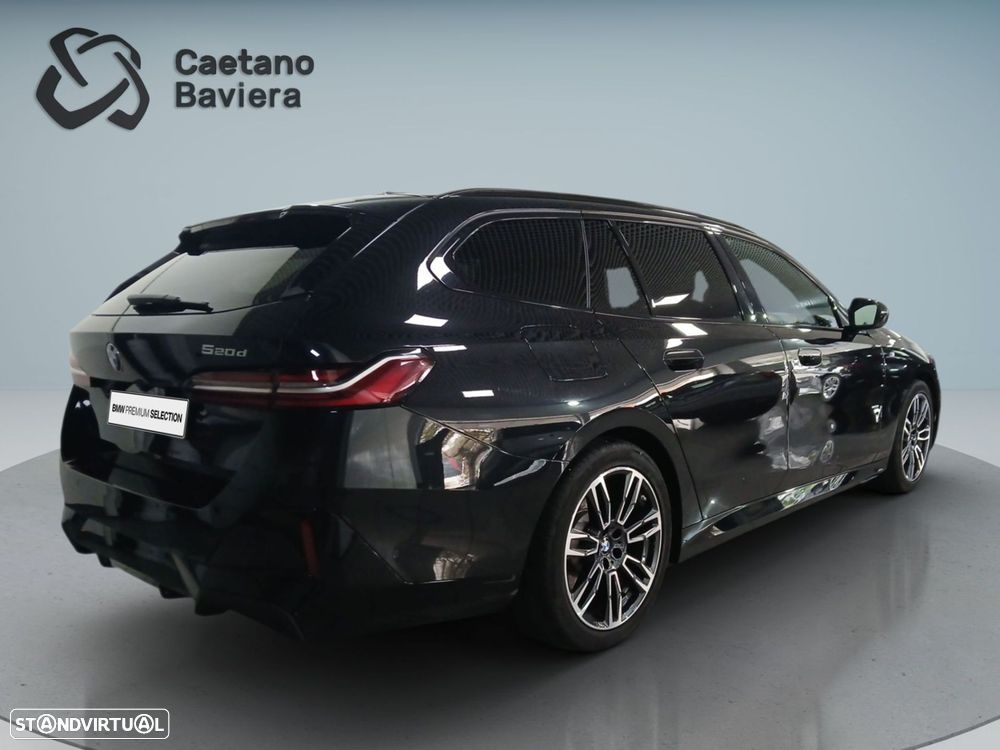 BMW 520 d Pack Desportivo M - 8