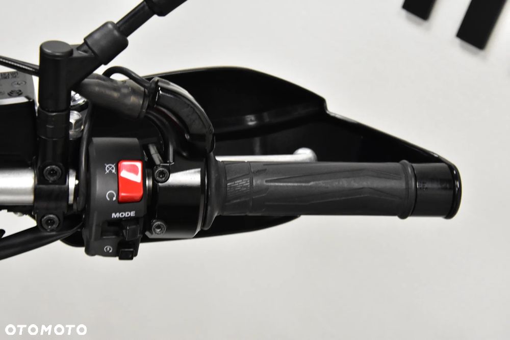 Yamaha Super Tenere - 23