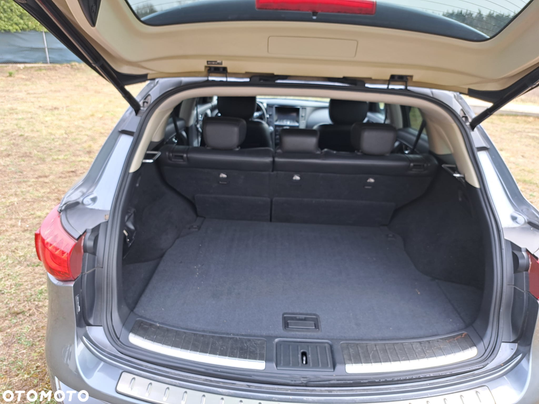 Infiniti QX70 3.7 AWD S - 7