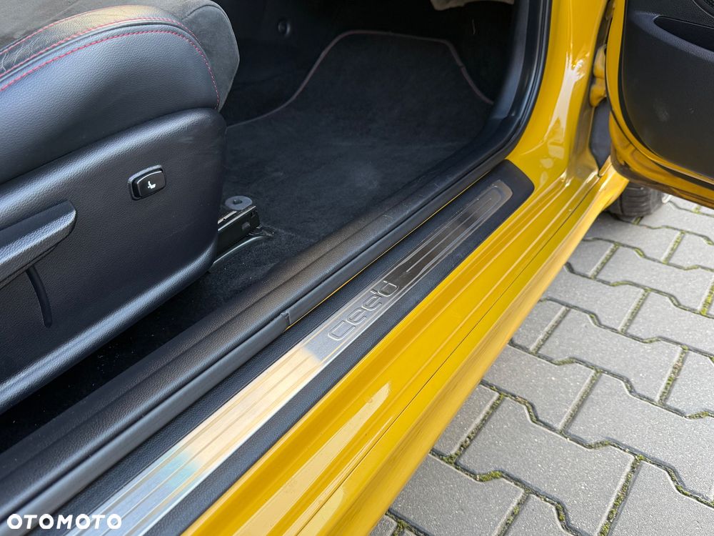 Kia Ceed 1.6 T-GDI GT-Track - 38