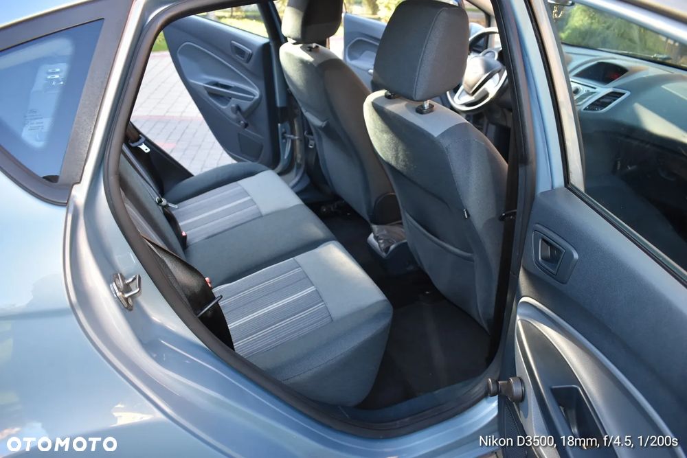 Ford Fiesta 1.25 Ambiente - 13
