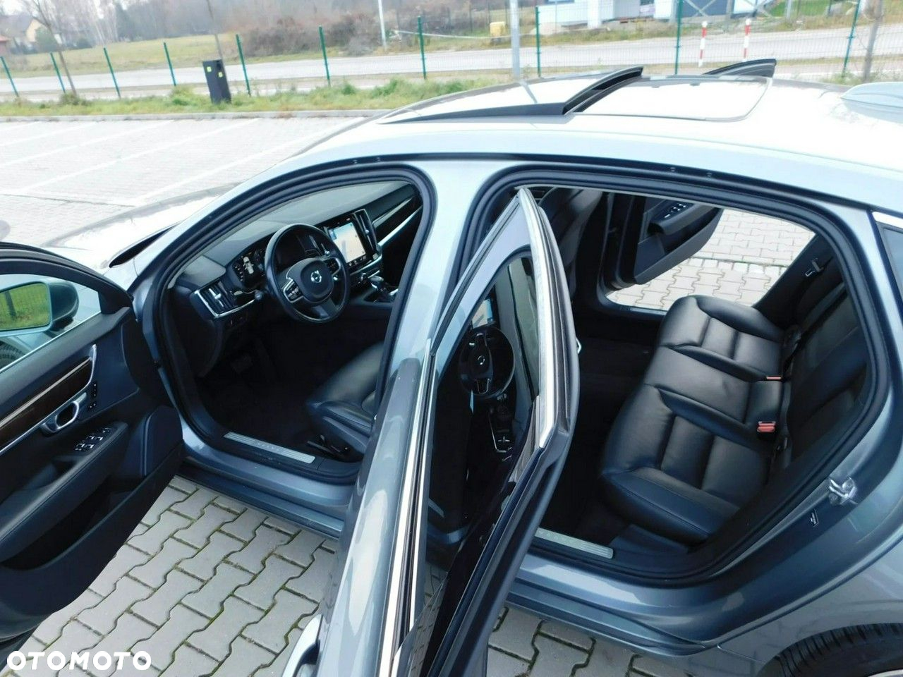 Volvo S90 - 13