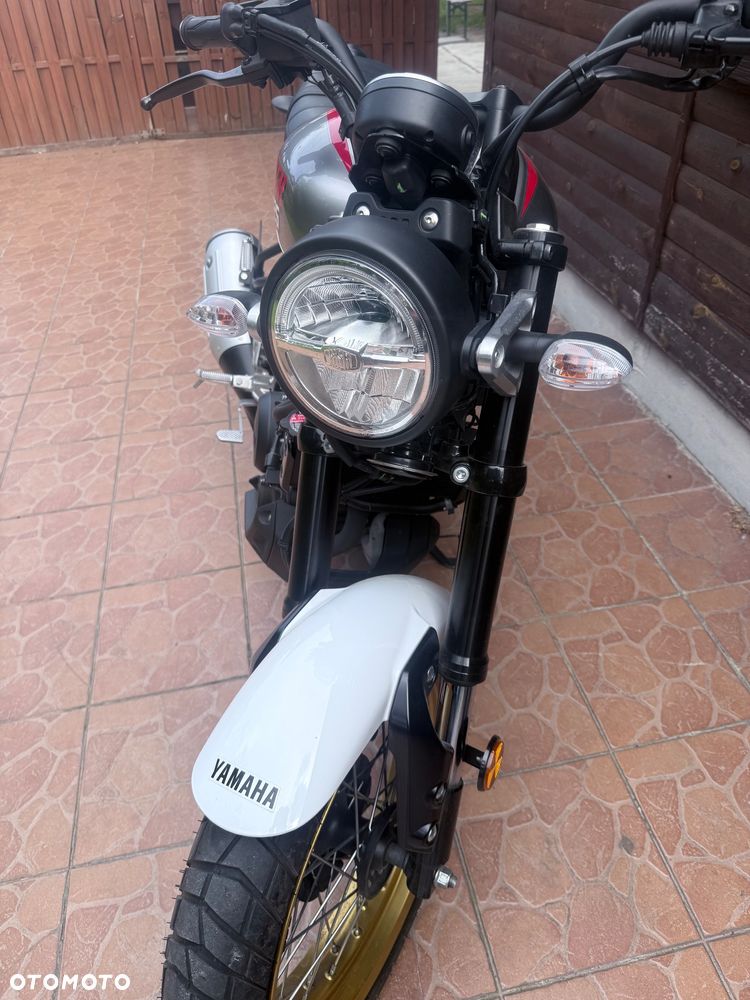 Yamaha XSR - 3