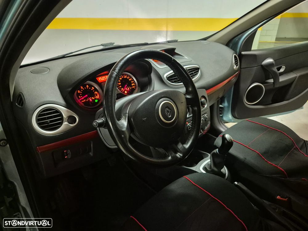 Renault Clio 1.2 16V Rip Curl - 16