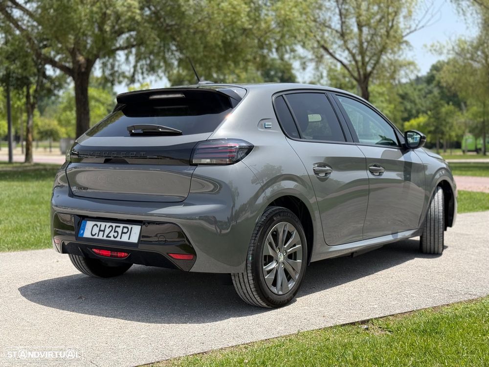 Peugeot e-208 Style - 8