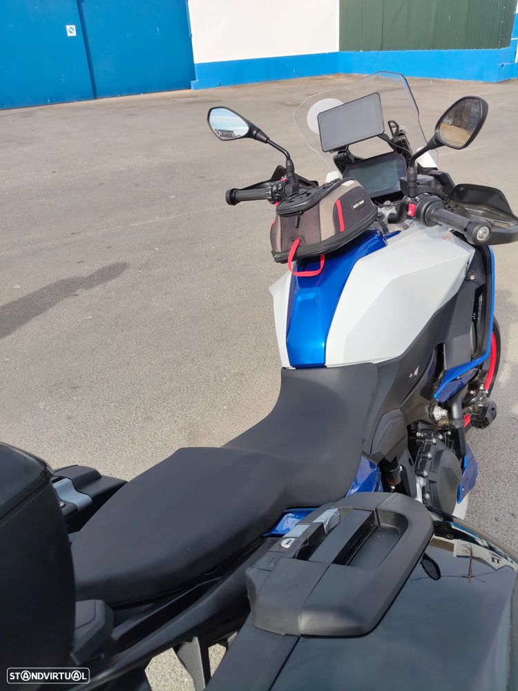 BMW F 900 XR - 12