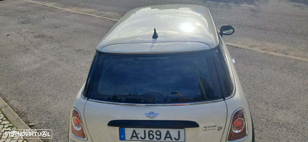 MINI 3 Portas One D - 9