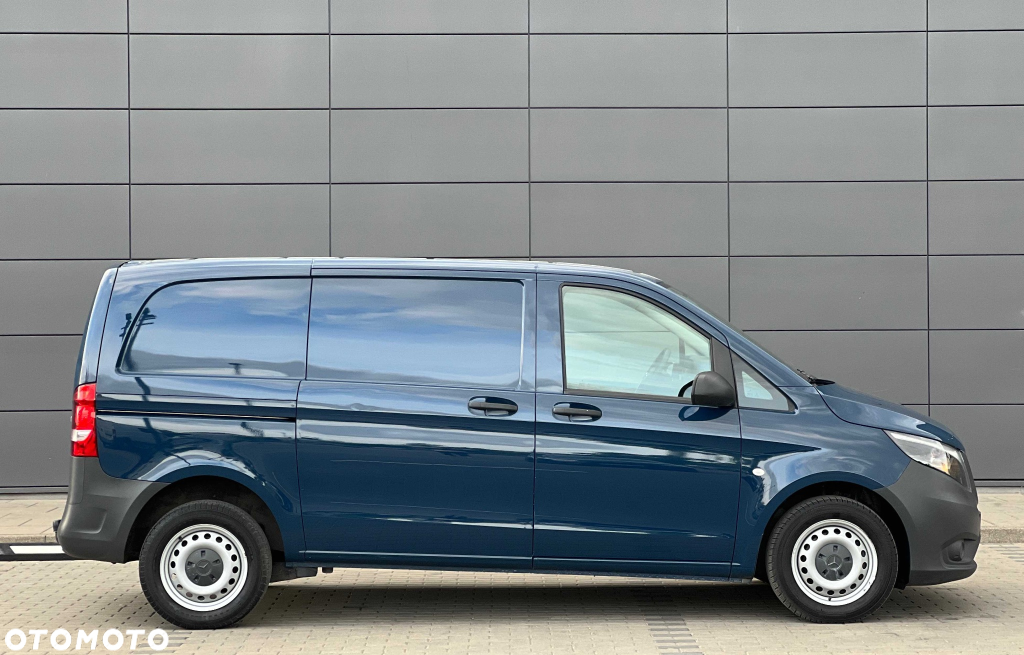 Mercedes-Benz VITO 109 - 9