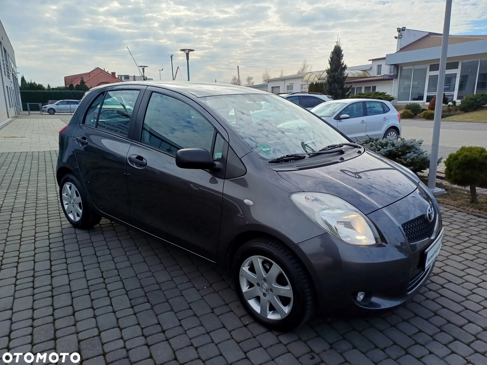 Toyota Yaris 1.3 Luna A/C - 5