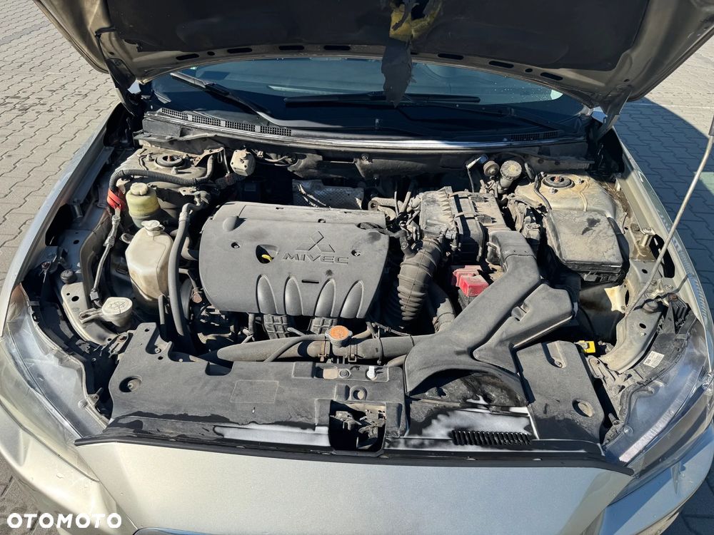 Mitsubishi Lancer 1.8 Invite - 13