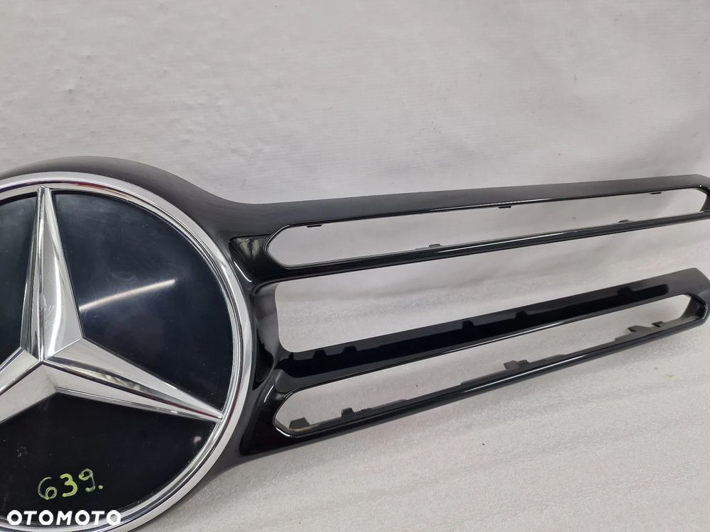 MERCEDES GLC W253 LIFT 19- ATRAPA / GRILL PRZEDNI PRZÓD + ZNACZEK / LOGO CZARNY , NR A2538883000 / A2538883200 , NR AUKCJI GL639 - 5