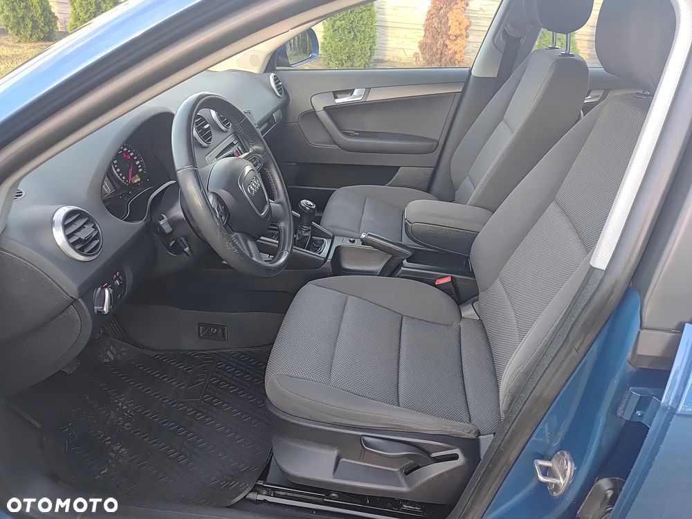 Audi A3 Sportback - 15