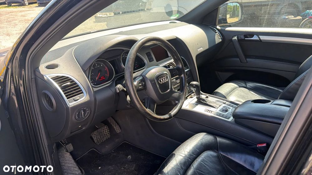 Audi Q7 - 6