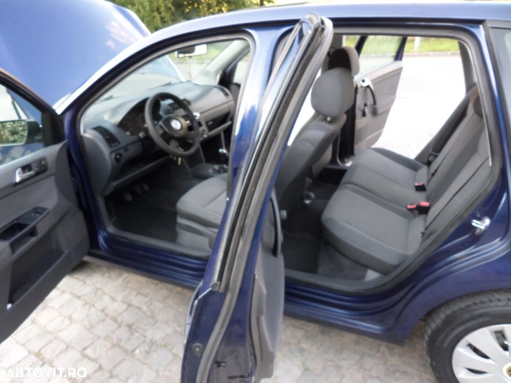 Volkswagen Polo 1.2 Highline - 19
