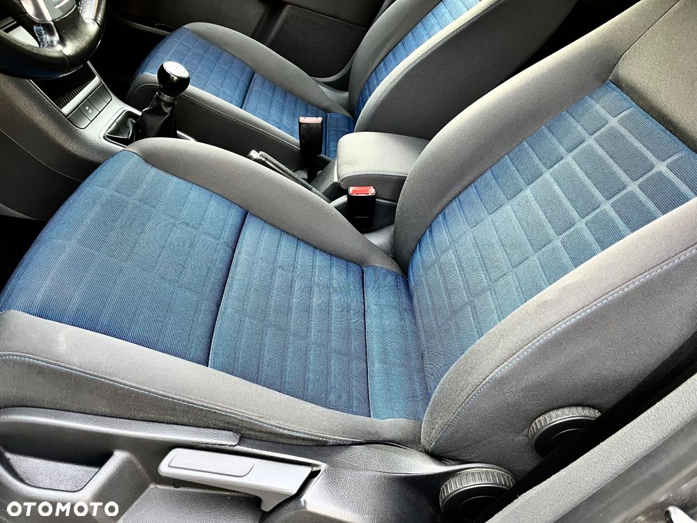 Volkswagen Golf Plus 1.6 Tour - 19