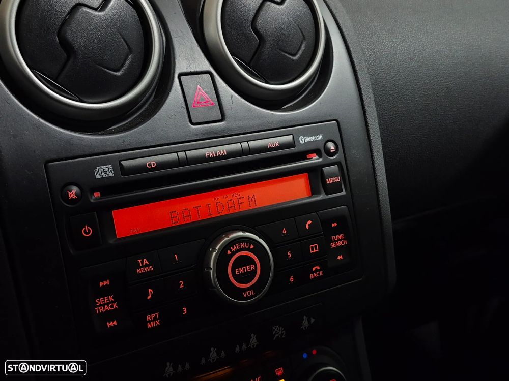 Nissan Qashqai 1.6 Acenta 17 - 18