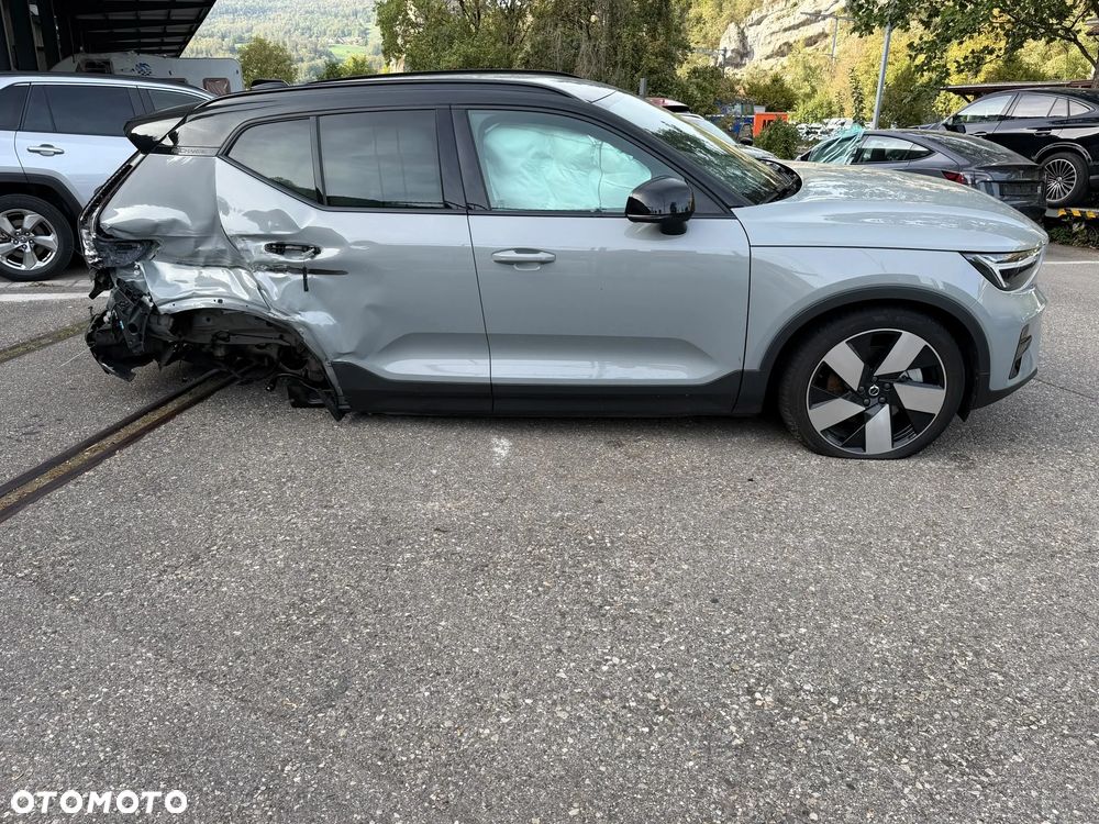 Volvo XC 40 - 4