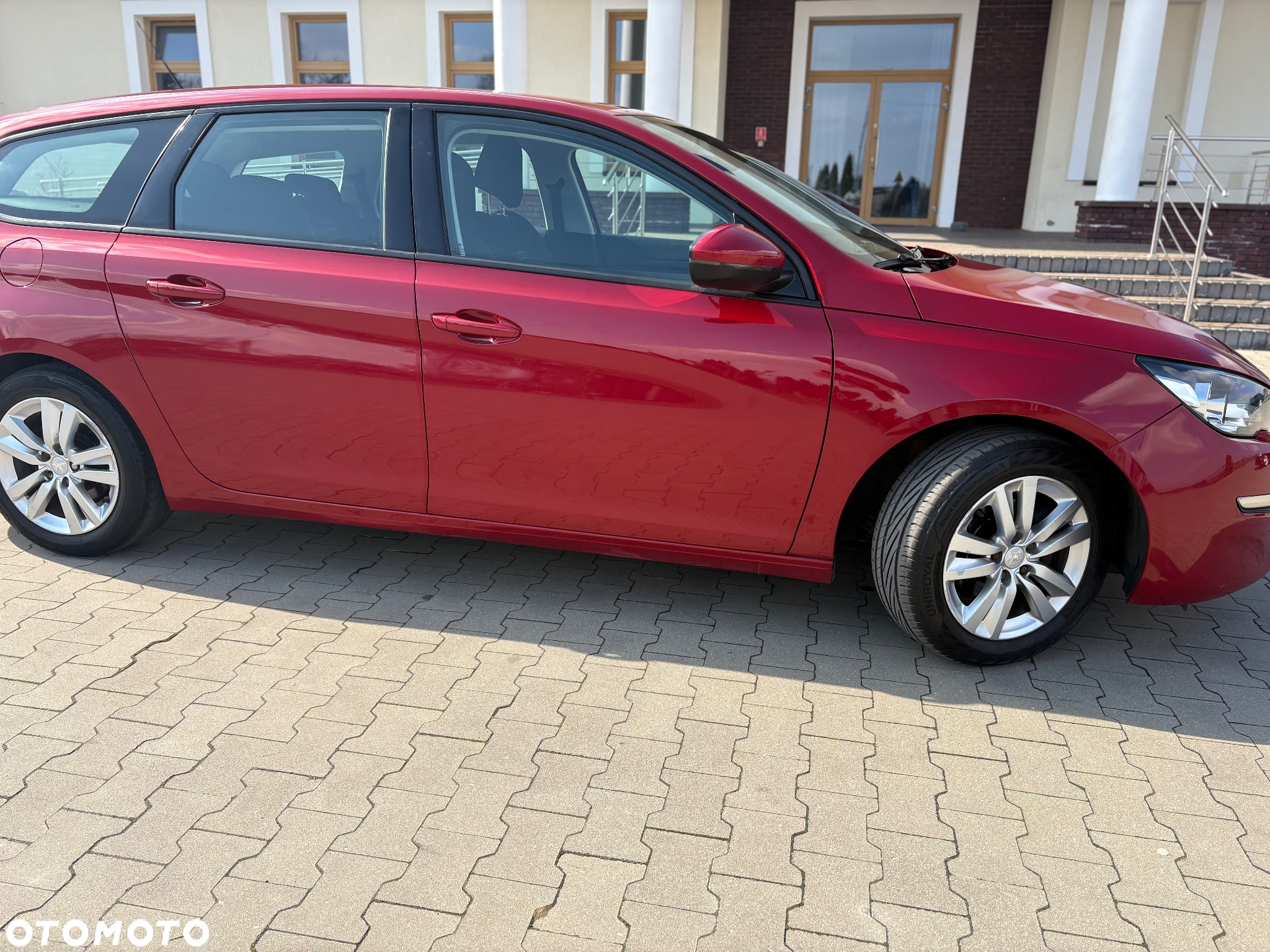 Peugeot 308 1.6 e-HDi Active S&S - 9