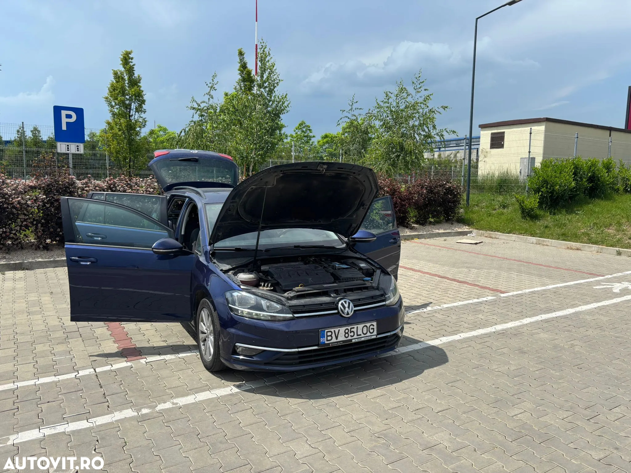 Volkswagen Golf - 9