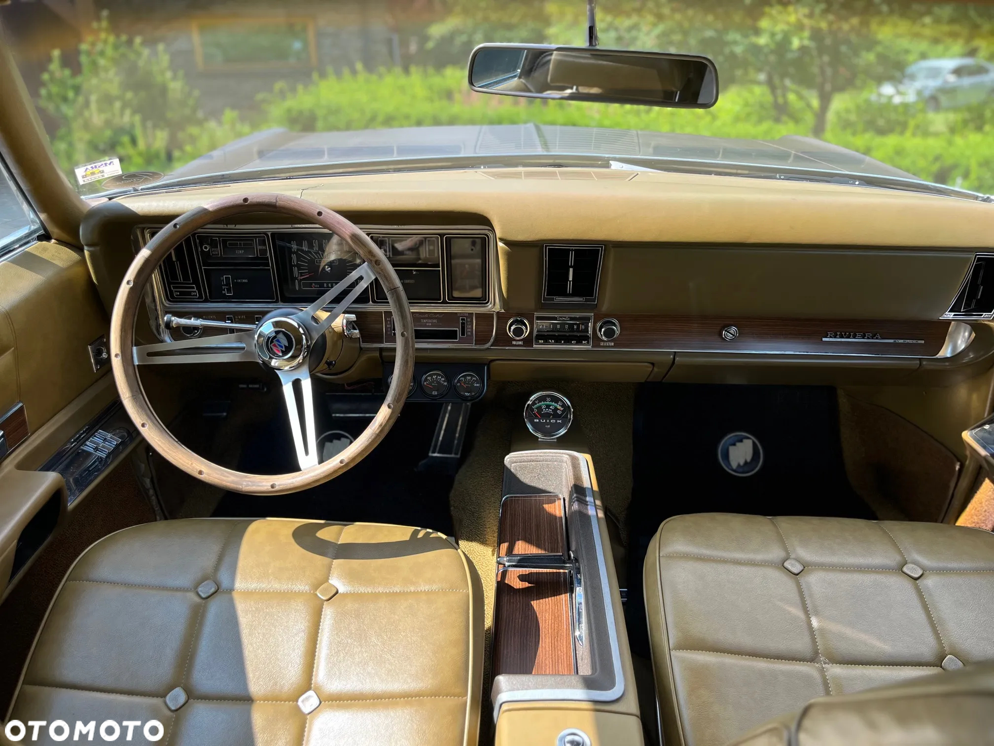 Buick Riviera - 10