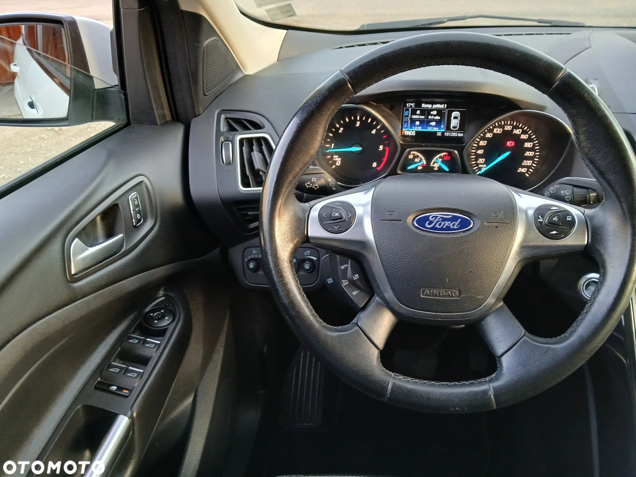 Ford Kuga 2.0 TDCi 4WD Titanium - 24