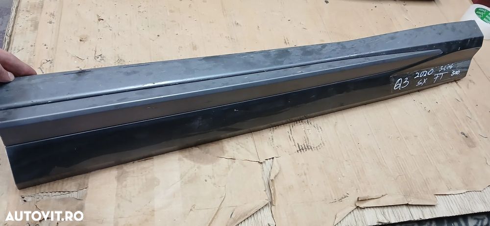 Bandou usa stanga fata S-line Audi Q3 2020 - 2