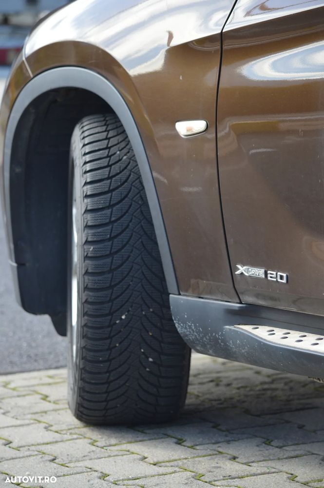 BMW X1 xDrive20d - 9