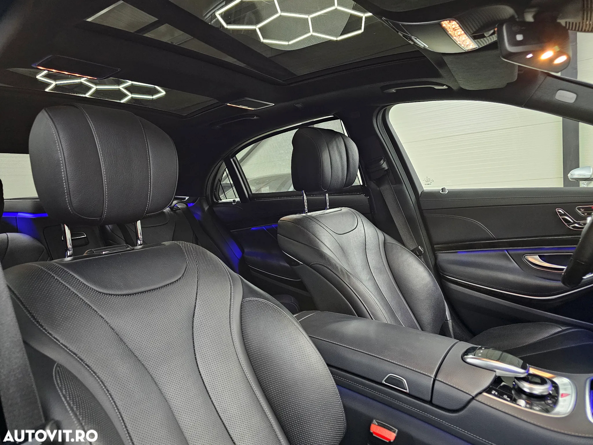 Mercedes-Benz S 560 L 4Matic 9G-TRONIC - 16