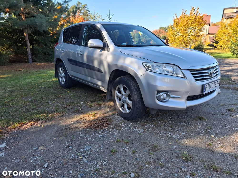 Toyota RAV4 - 1