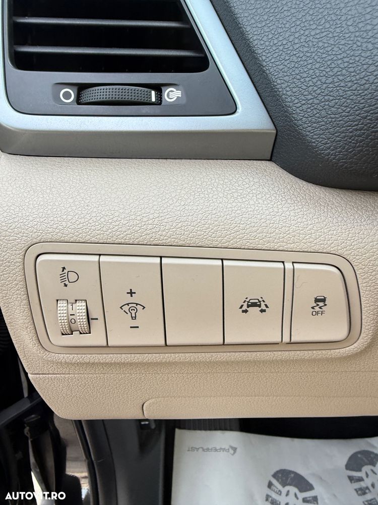 Hyundai Tucson blue 1.7 CRDi 2WD DCT Style - 11