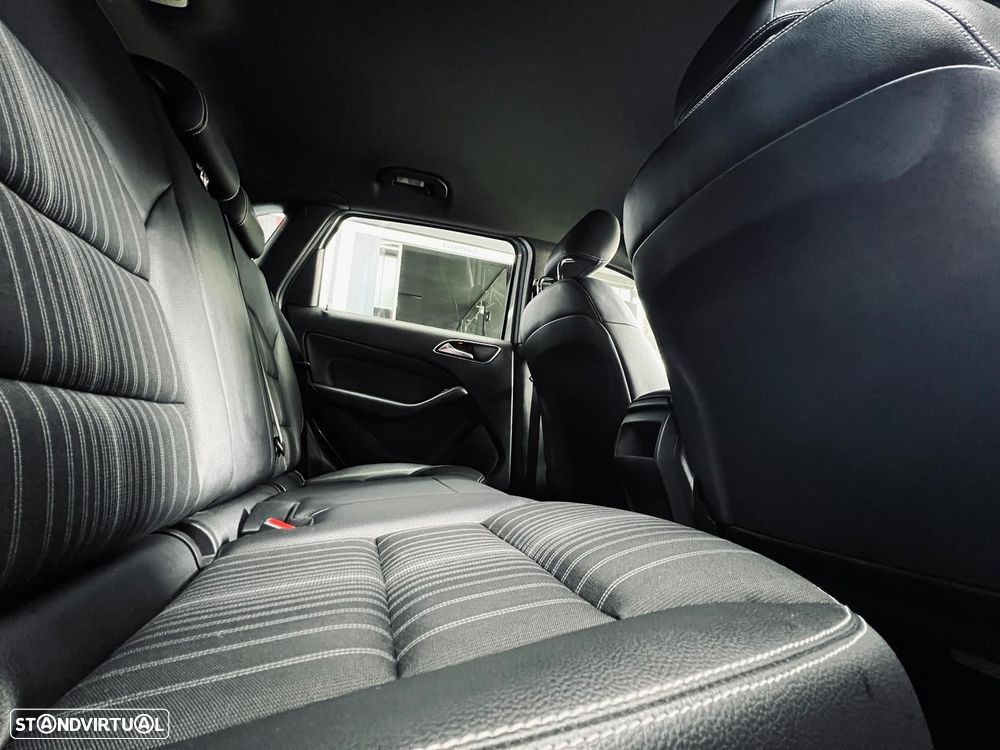 Mercedes-Benz B 180 CDI BlueEFFICIENCY Aut. - 36