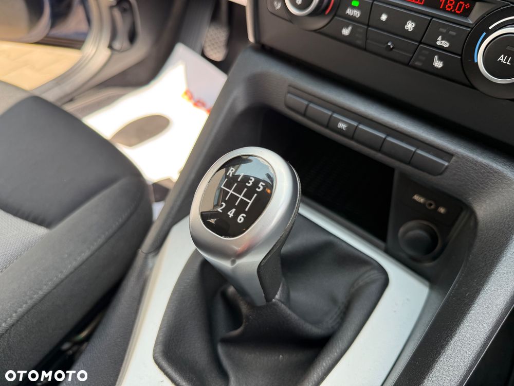 BMW X1 sDrive18i - 28