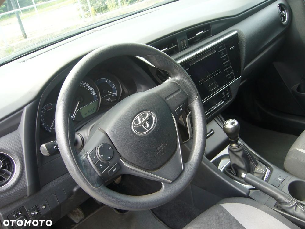 Toyota Auris 1.33 VVT-i Active - 7