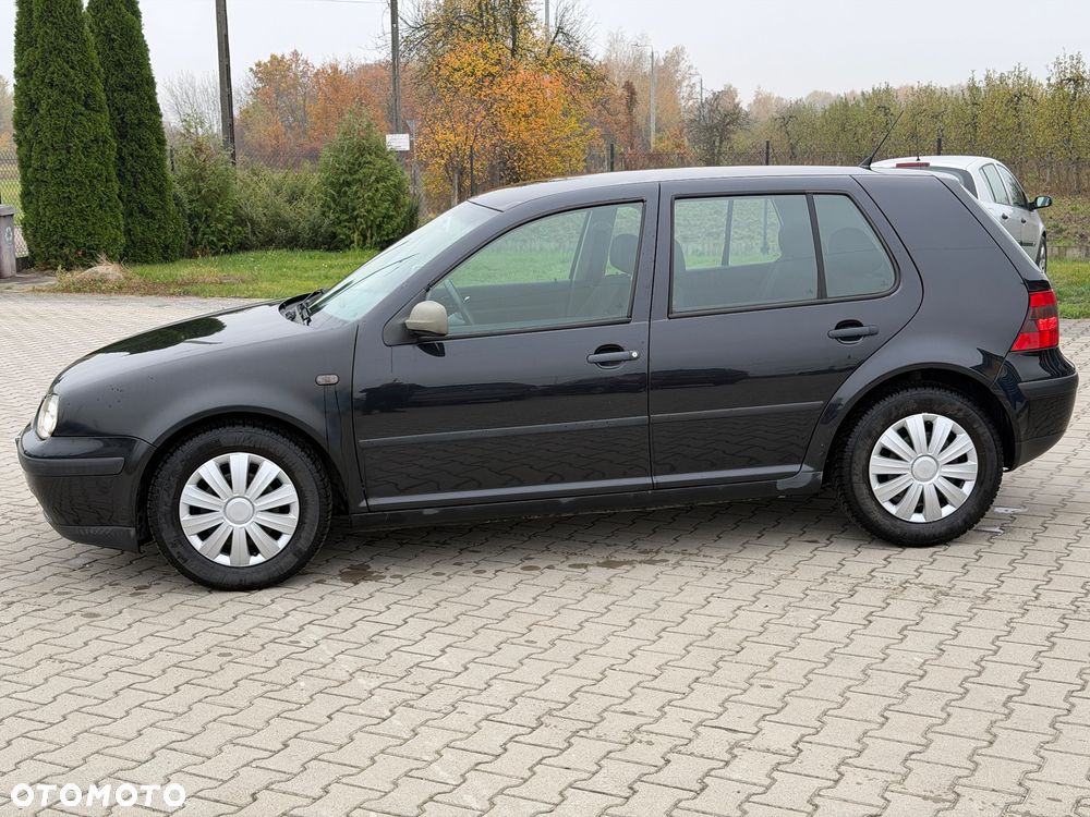 Volkswagen Golf - 4