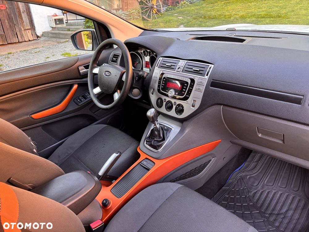 Ford Kuga 2.0 TDCi Trend - 10
