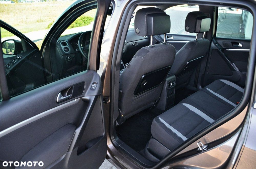 Volkswagen Tiguan - 16