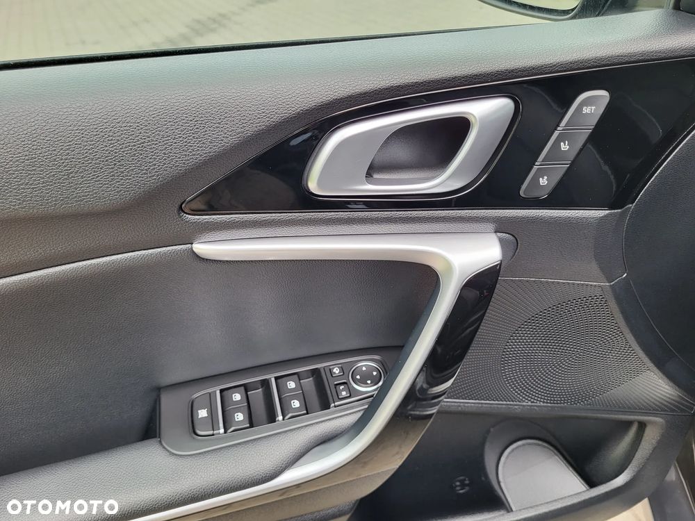 Kia Ceed 1.6 GDI PHEV XL DCT - 17