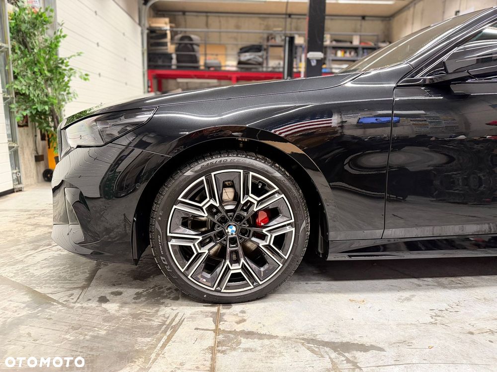 BMW Seria 5 520d xDrive mHEV M Sport - 9